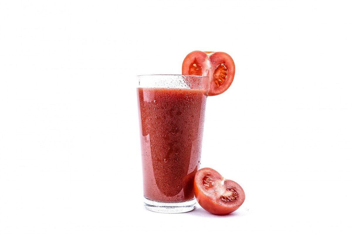 Conhece o suco de tomate? Veja os benefícios dessa bebida natural - Imagem: Pixabay