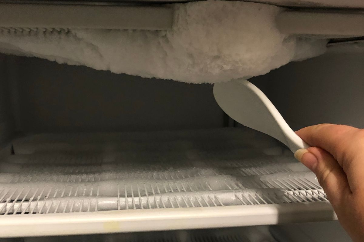 4 truques secretos para descongelar o freezer mais rápido; confira - Reprodução Canva