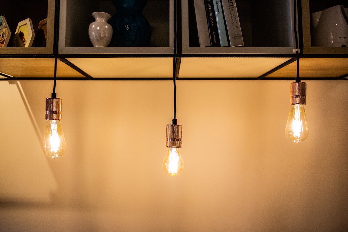 4 dicas para melhorar a iluminação em casa; tenha ambientes harmoniosos - Pexels