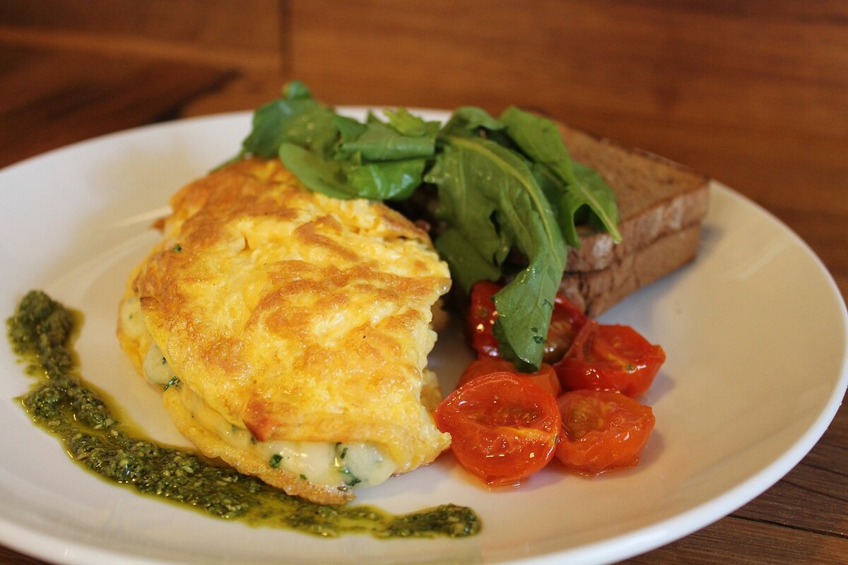 Omelete recheada com queijo: uma receita fácil para saciar a fome nos dias corridos; confira - Imagem: Pixabay