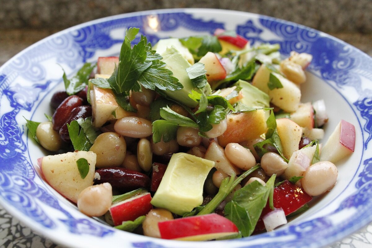 Salada de feijão e legumes: prepare o feijão do jeito certo e aproveite ainda mais essa receita - Imagem: Pixabay