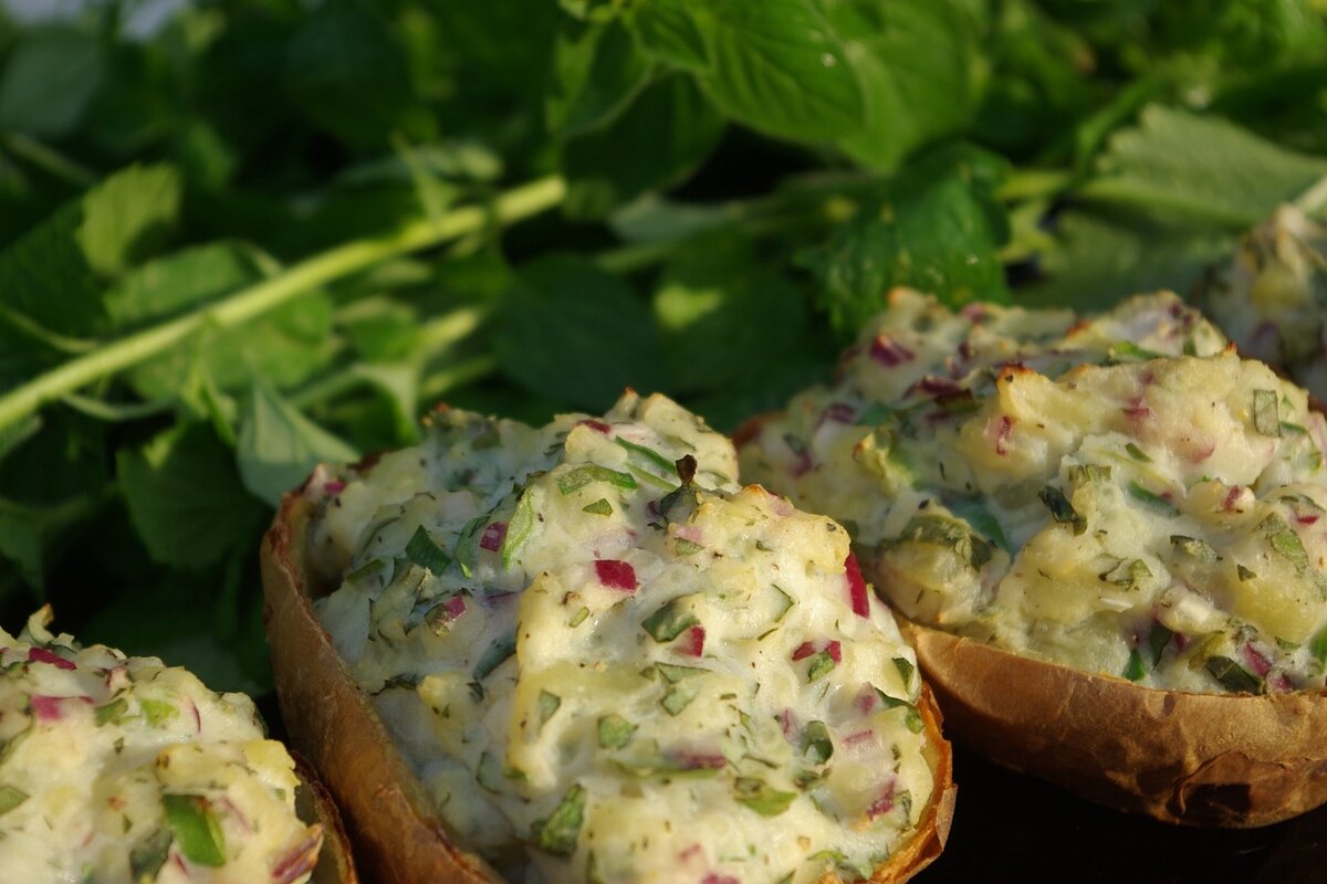 Essa receita de batata recheada é saborosa e muito fácil de fazer; confira e faça hoje mesmo - Imagem: Pixabay
