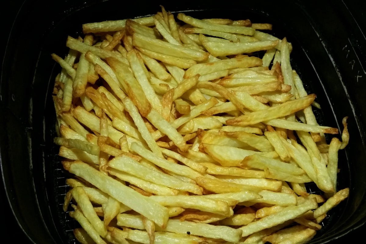 Fritura sem culpa: como preparar batata frita na Airfryer incrível em apenas 20 minutos 