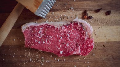 Segredos da cozinha: dicas caseiras para uma carne mais macia que se desfaz no garfo