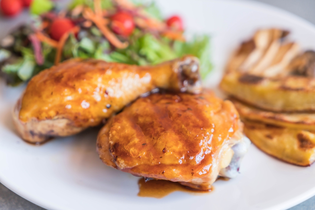 O toque gourmet na sua mesa: desvende a receita do frango recheado sofisticado